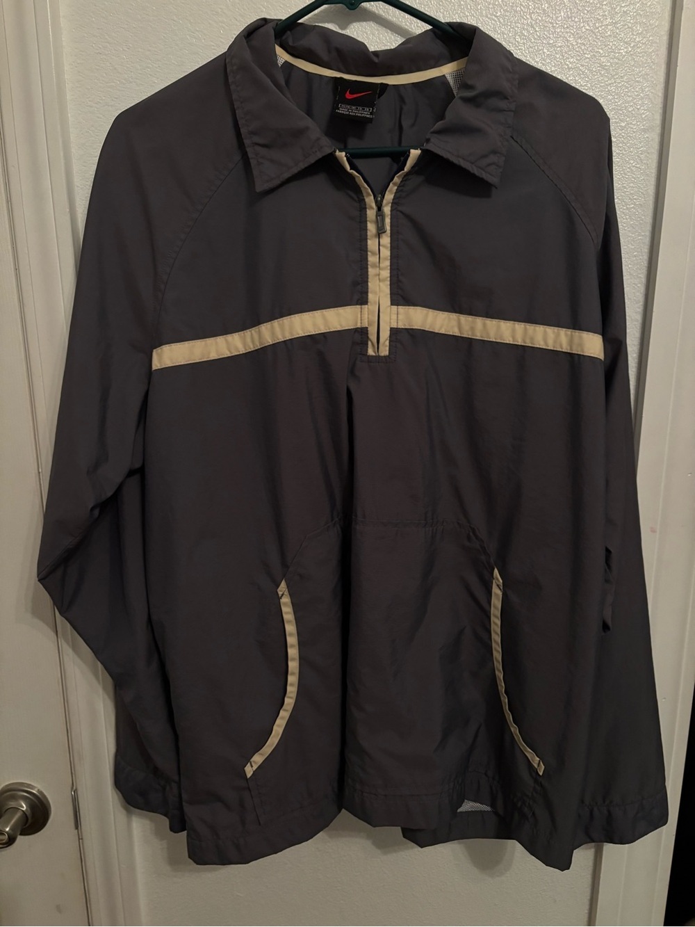 Vintage 90’s Nike Charcoal Windbreaker with Cream Accents Xl